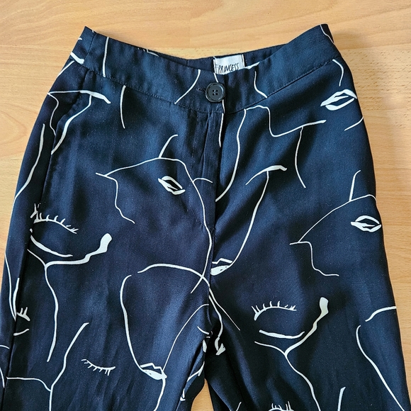 Princess Polly Face Print Pants - Picture 5 of 6
